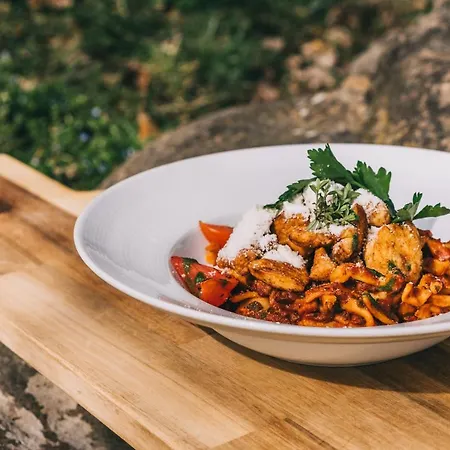 Nocleg ze śniadaniem Matild Country 4*